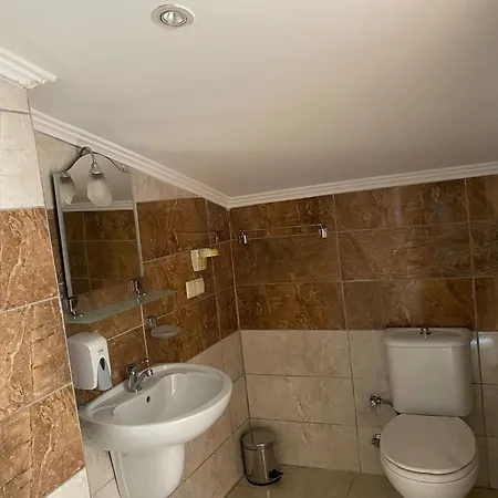 酒店 Bouvardia 费特希耶